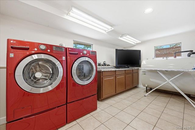 648 Nassau Avenue, Freeport, NY 11520