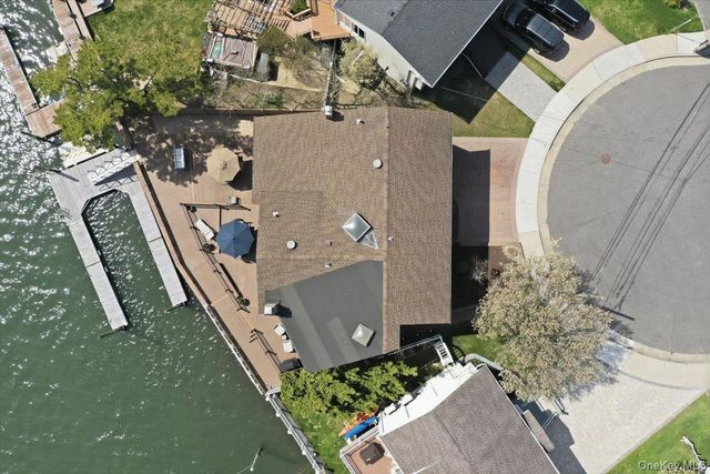 648 Nassau Avenue, Freeport, NY 11520