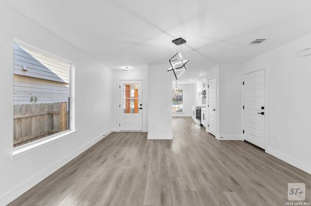 671 Lynx Mountain, San Antonio, TX 78251