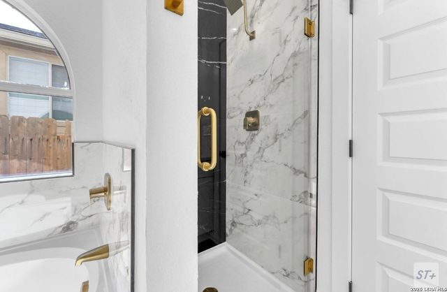 671 Lynx Mountain, San Antonio, TX 78251