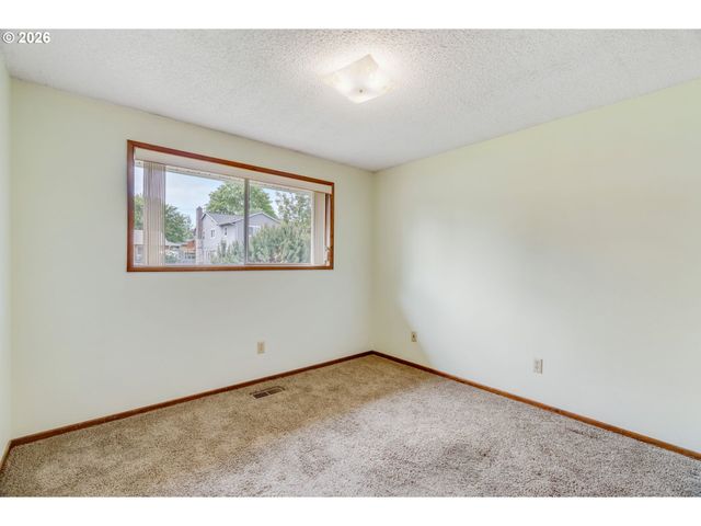 14335 Ne ALTON Ct, Portland, OR 97230