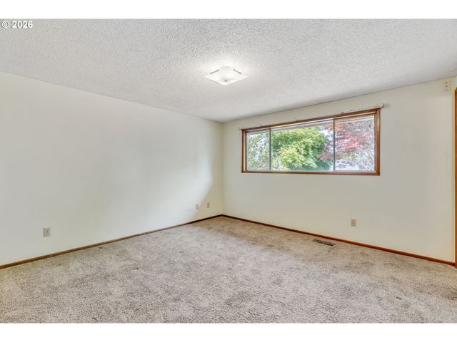 14335 Ne ALTON Ct, Portland, OR 97230