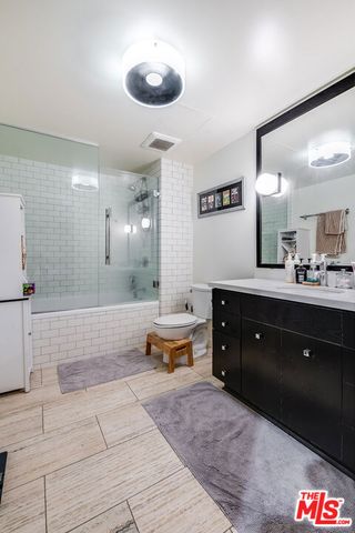 527 Molino Street 206, Los Angeles, CA 90013