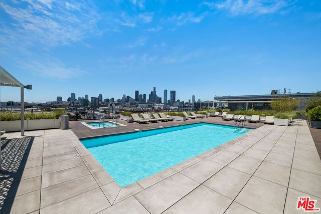 527 Molino Street 206, Los Angeles, CA 90013