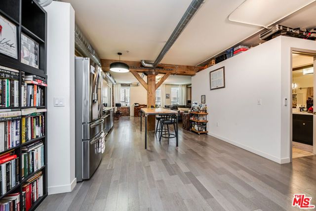 527 Molino Street 206, Los Angeles, CA 90013