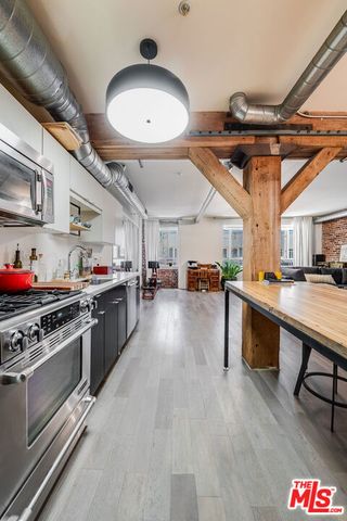 527 Molino Street 206, Los Angeles, CA 90013