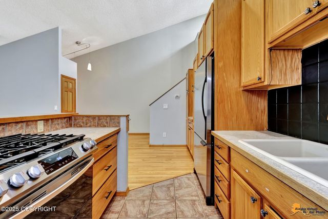 3135 Delta Drive, Anchorage, AK 99502