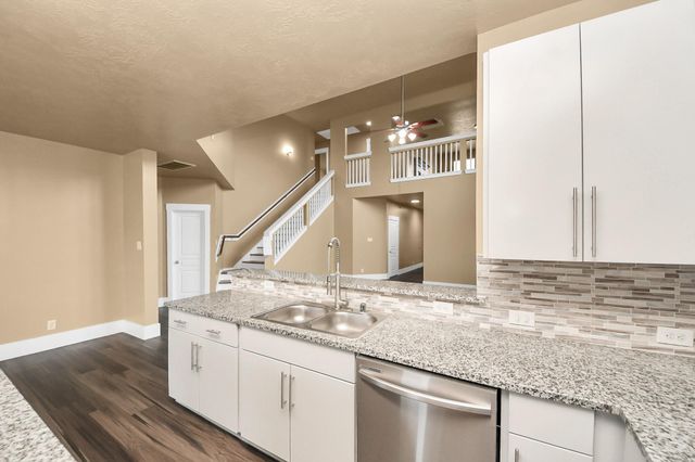 1 Desert Spring Lane, Manvel, TX 77578