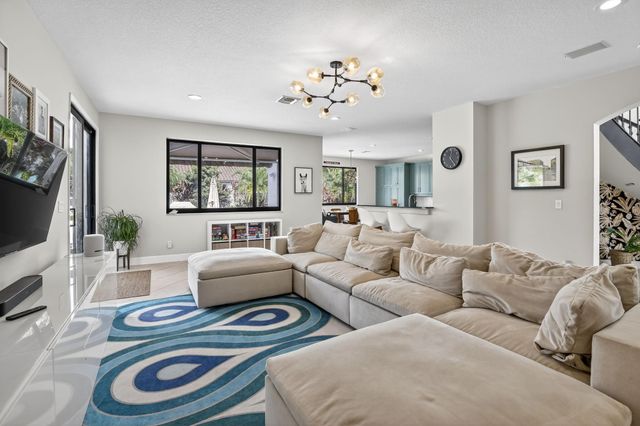 14501 SW 39th St, Miramar, FL 33027