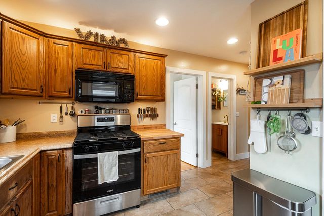 607 S Oak Park COURT, Milwaukee, WI 53214