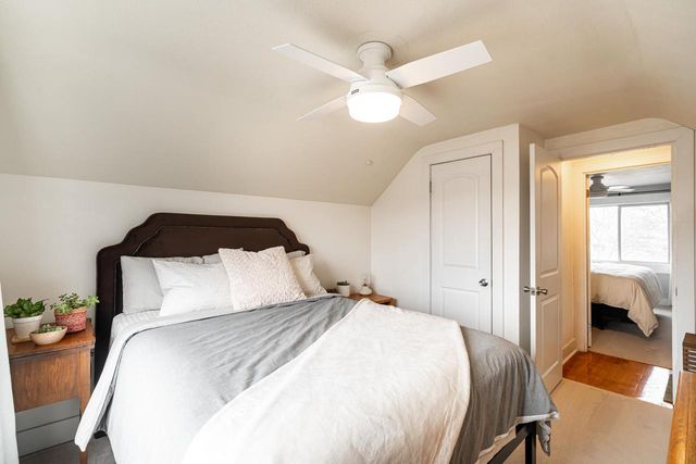 607 S Oak Park COURT, Milwaukee, WI 53214