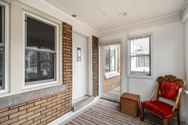 607 S Oak Park COURT, Milwaukee, WI 53214