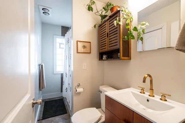 607 S Oak Park COURT, Milwaukee, WI 53214