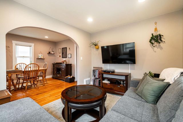 607 S Oak Park COURT, Milwaukee, WI 53214