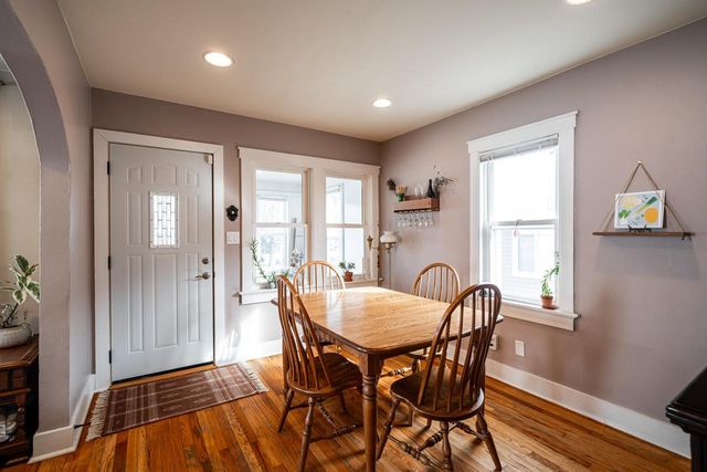 607 S Oak Park COURT, Milwaukee, WI 53214