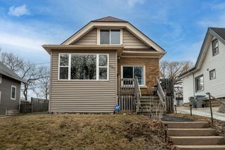 607 S Oak Park COURT, Milwaukee, WI 53214