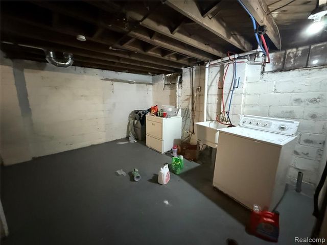 19390 Lumpkin Street, Detroit, MI 48234