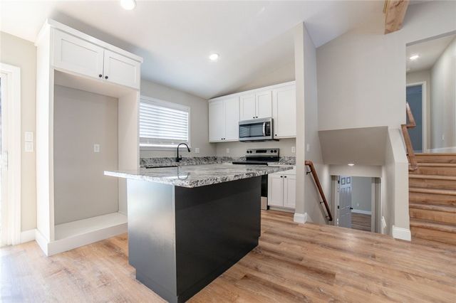 1647 E Carolyn Drive, Fayetteville, AR 72701