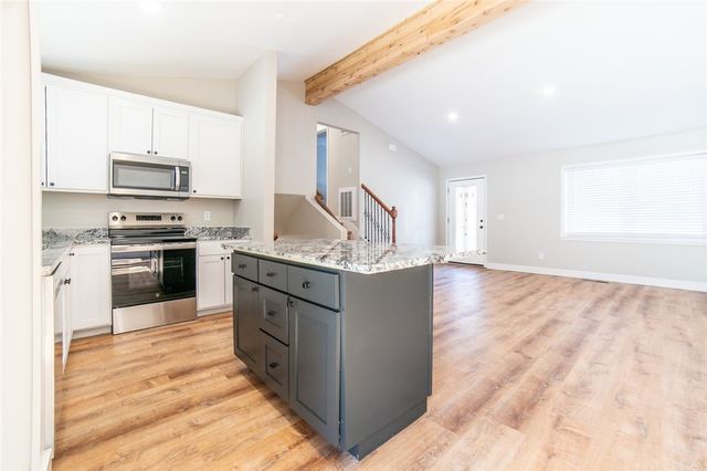 1647 E Carolyn Drive, Fayetteville, AR 72701