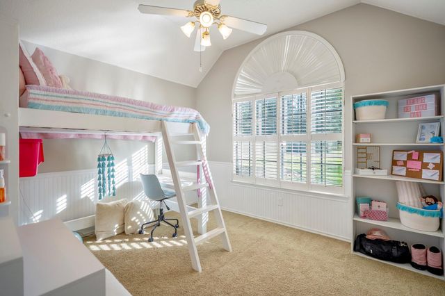 812 Woodland Lane, Conroe, TX 77302