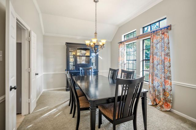 812 Woodland Lane, Conroe, TX 77302