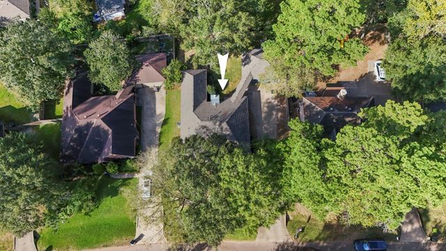 812 Woodland Lane, Conroe, TX 77302