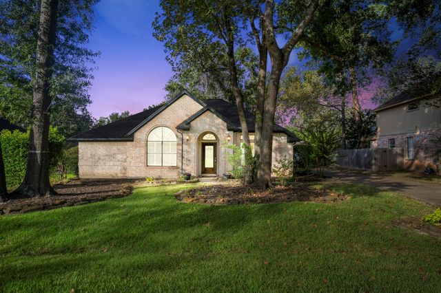 812 Woodland Lane, Conroe, TX 77302