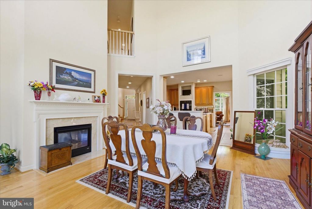 Image 15 of property listing at 712 COYBAY DR, Annapolis, MD 21401