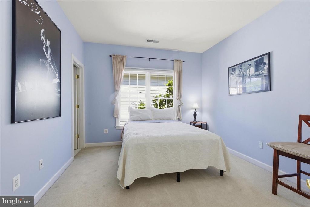 Image 30 of property listing at 712 COYBAY DR, Annapolis, MD 21401