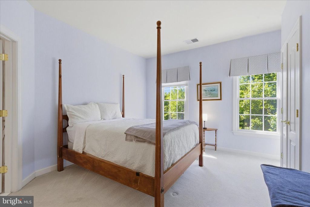Image 35 of property listing at 712 COYBAY DR, Annapolis, MD 21401