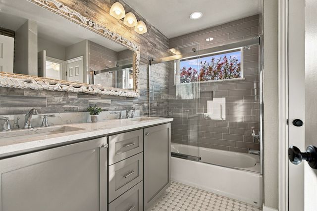 303 Highland Court, Double Oak, TX 75077