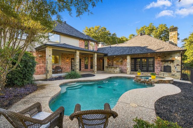 303 Highland Court, Double Oak, TX 75077