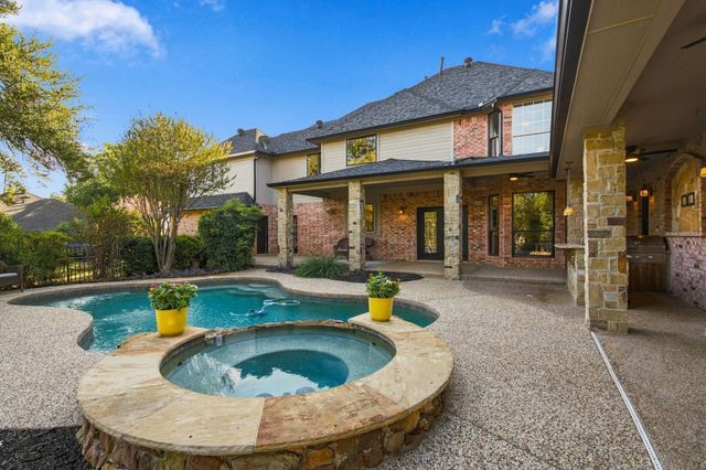 303 Highland Court, Double Oak, TX 75077