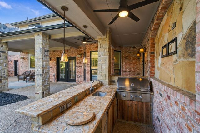 303 Highland Court, Double Oak, TX 75077