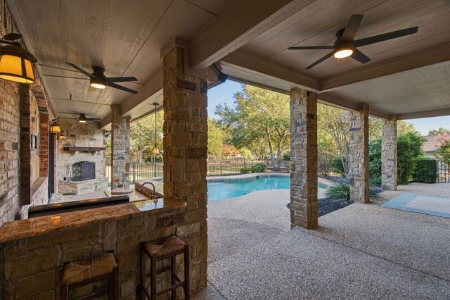 303 Highland Court, Double Oak, TX 75077