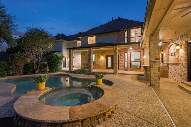 303 Highland Court, Double Oak, TX 75077