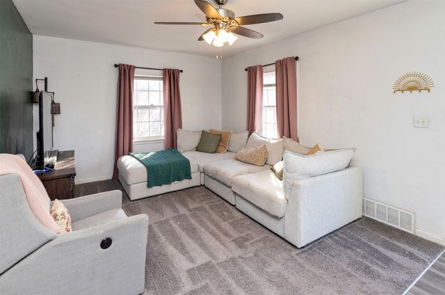 1611 31st Street, Des Moines, IA 50311