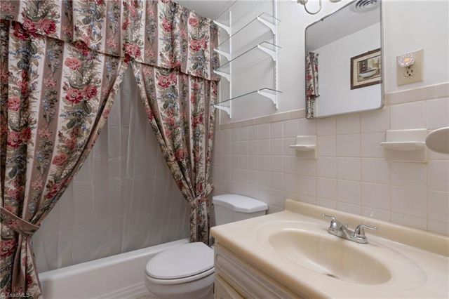 2506 Aster Drive, Greensboro, NC 27401