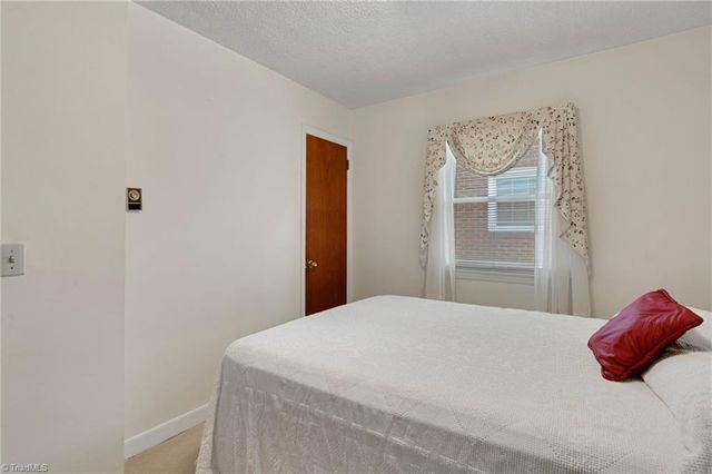 2506 Aster Drive, Greensboro, NC 27401