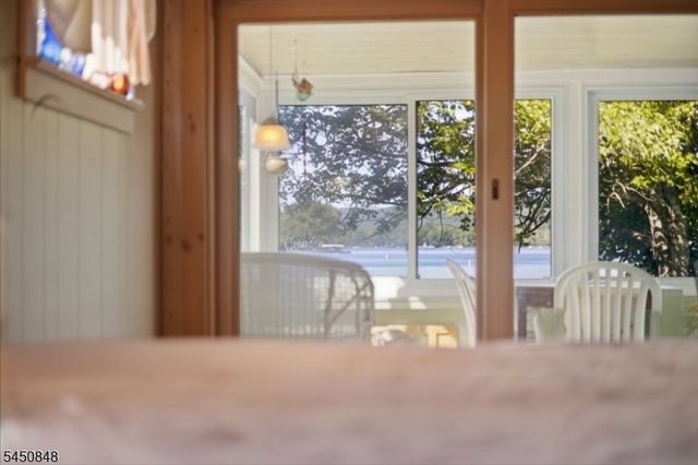 25 Cottage Ave, Frankford Twp., NJ 07860
