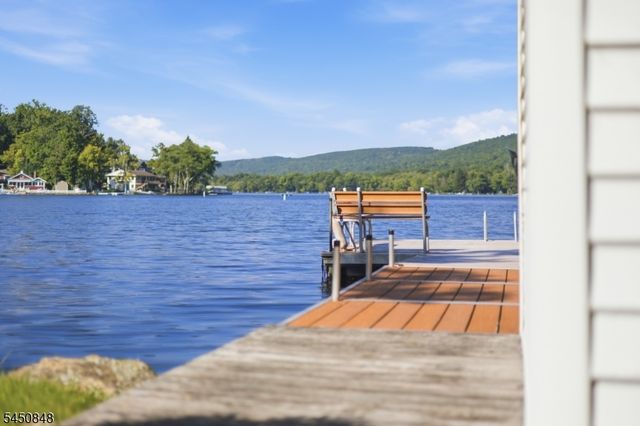 25 Cottage Ave, Frankford Twp., NJ 07860