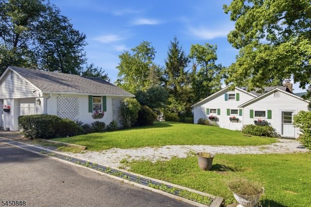 25 Cottage Ave, Frankford Twp., NJ 07860