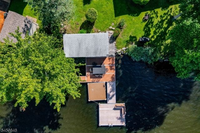 25 Cottage Ave, Frankford Twp., NJ 07860