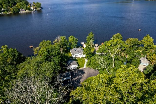 25 Cottage Ave, Frankford Twp., NJ 07860