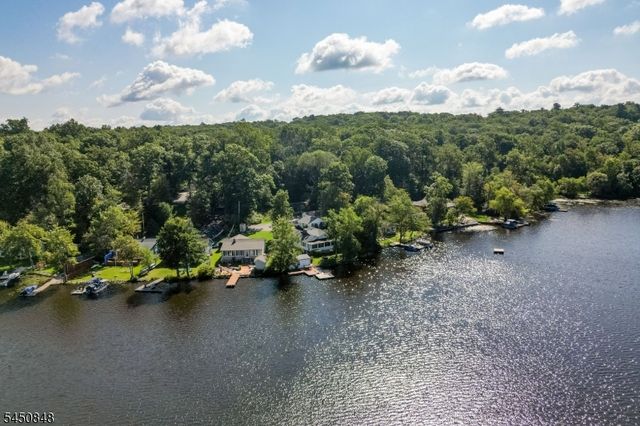 25 Cottage Ave, Frankford Twp., NJ 07860