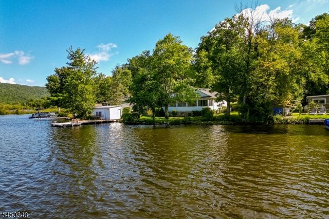 25 Cottage Ave, Frankford Twp., NJ 07860