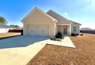 76 Popcorn Circle, Rehobeth, AL 36301