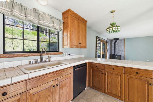 16170 Acorn Dr, Sonora, CA 95370