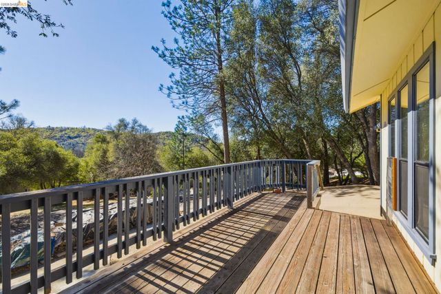 16170 Acorn Dr, Sonora, CA 95370