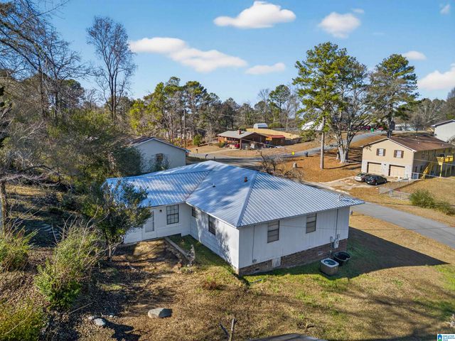 306 HILLTOP ROAD, Weaver, AL 36277